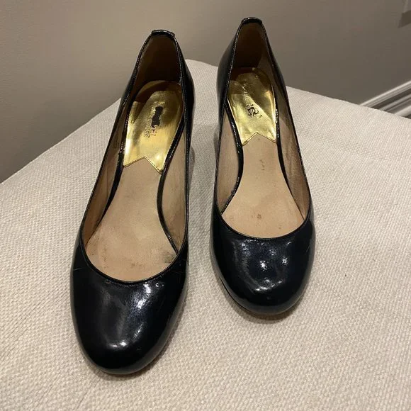 MICKAEL Michael Kors Women Pump Navy Blue Patent Leather heels